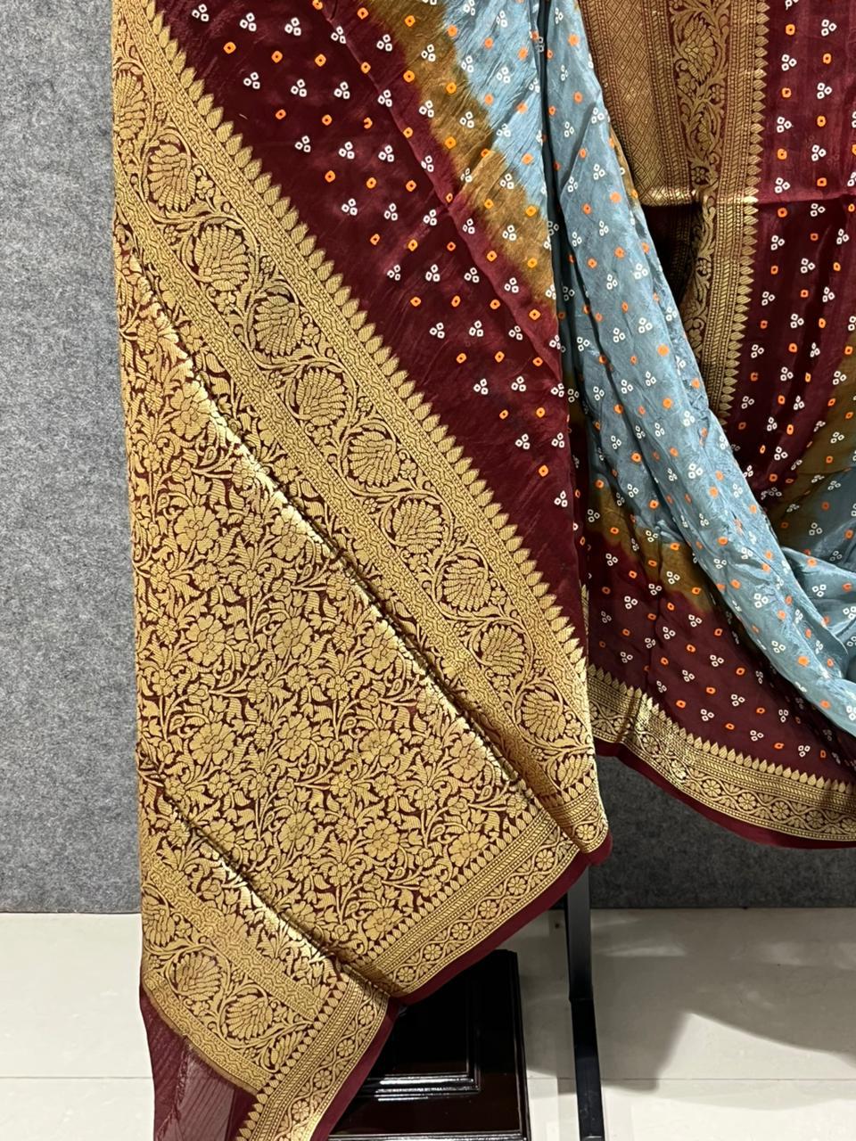 Dual color Bandhani Saree