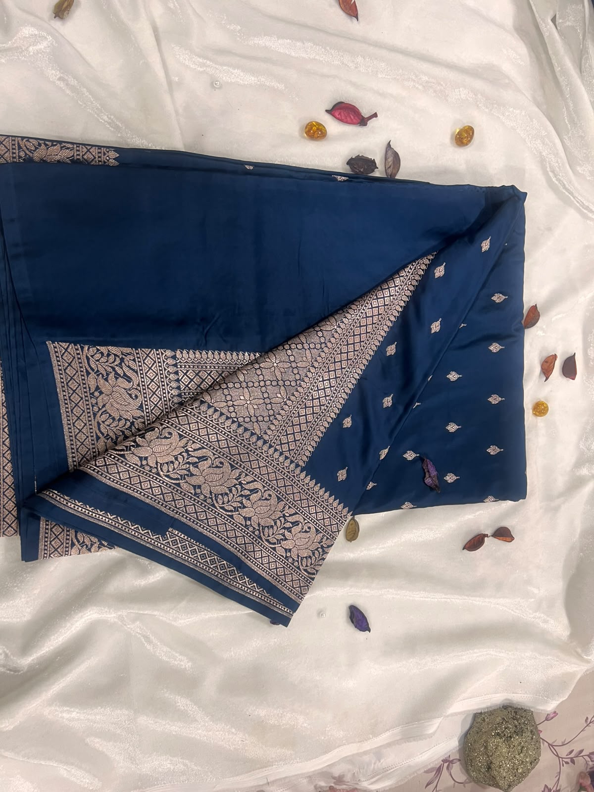 Ek Tara Roopa Sona Mushroo Silk