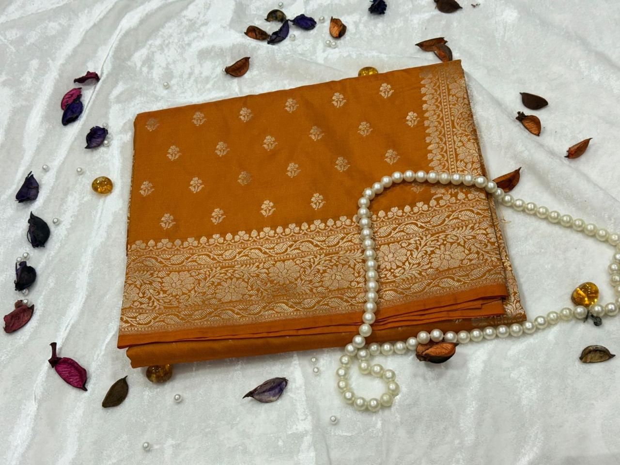 Katan butti silk