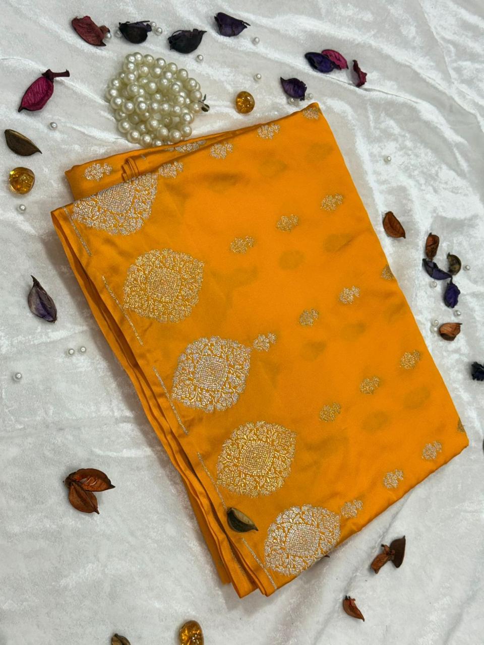 Ek Tara Roopa Sona Mushroo Silk