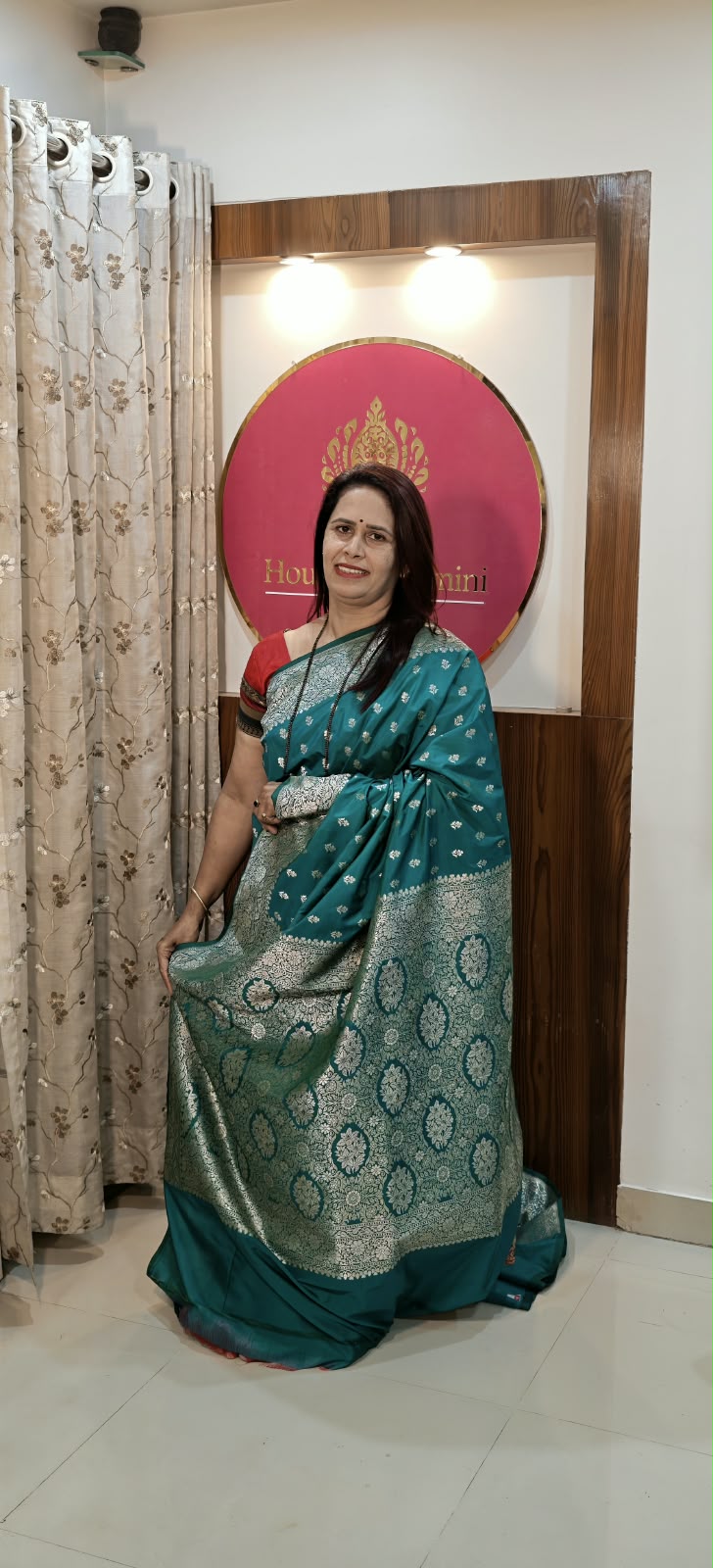 Katan butti silk